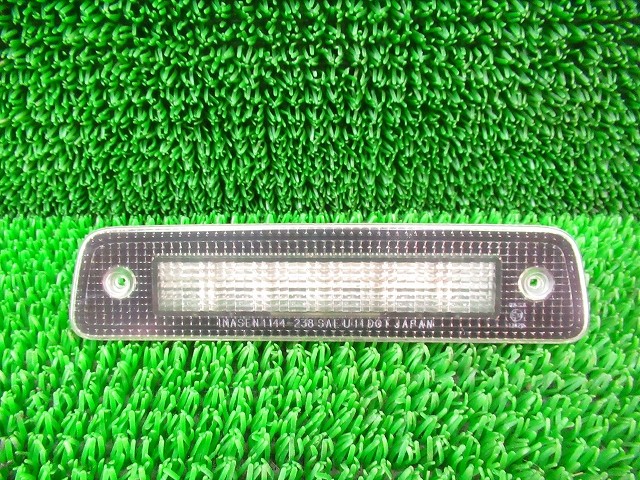 【中古】中古部品 NV100クリッパー U72V ハイマウントストップランプ 【3330210100-000037196115830】
