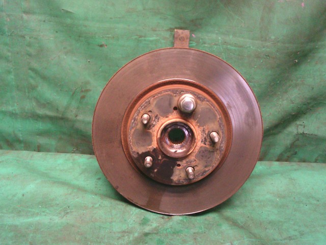 ヴォクシー DBA-ZRR80W 右フロントナックルハブASSY 202 43211-44040