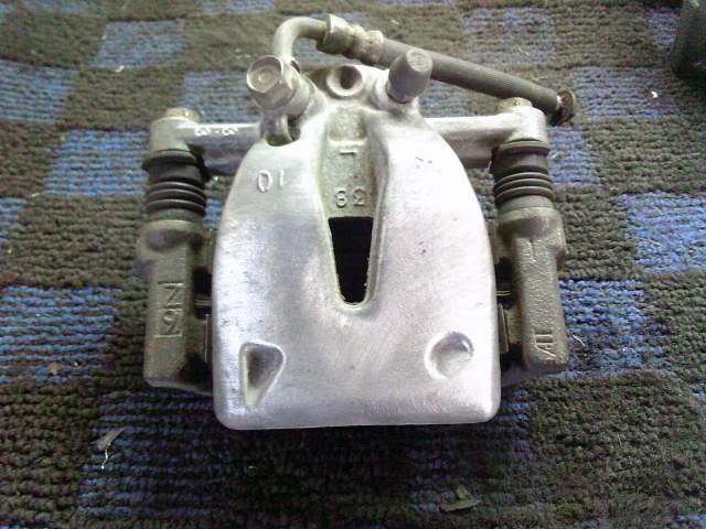 【中古】中古部品 エスティマ ACR55W 右ﾘｱｷｬﾘﾊﾟｰ 【3330220100-251111000144430】