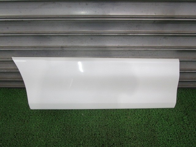【中古】中古部品 セレナ HFC26 右ﾘｱﾄﾞｱﾌﾟﾛﾃｸﾀｰ 【3330540100-250820000813360】