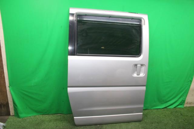 【中古】中古部品 タウンボックス U62W 右リアドア 【3330950100-000052120813300】