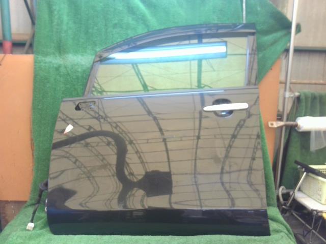 【中古】中古部品 ムーヴ LA100S 左ﾌﾛﾝﾄﾄﾞｱ 【3260240000-251111000213200】