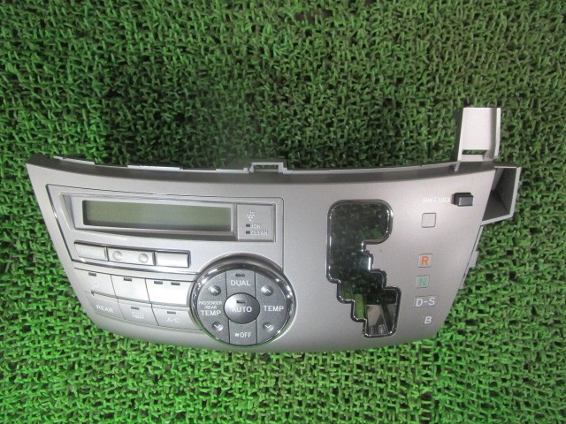 【中古】中古部品 エスティマ AHR20W A/Cスイッチパネル 【3330540100-250902000560900】