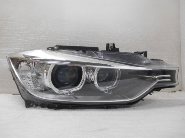 【中古】中古部品 BMW 3シリーズ 3A20 右ﾍｯﾄﾞﾗﾝﾌﾟ 【3380050000-000037696010800】