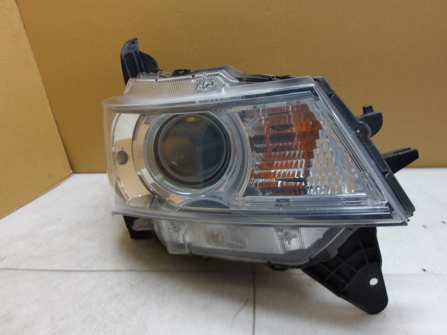 【中古】中古部品 パレット MK21S 右ﾍｯﾄﾞﾗﾝﾌﾟ 【3310250100-000253039610800】
