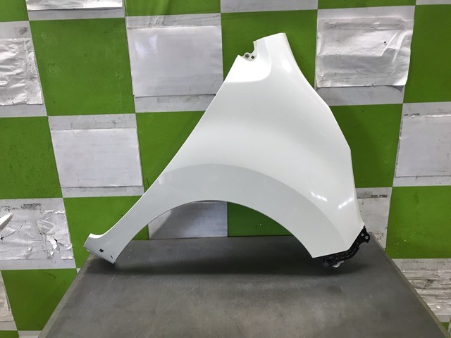 【中古】中古部品 ワゴンＲ MH34S 右ﾌﾛﾝﾄﾌｪﾝﾀﾞｰ 【3330530100-000005456210600】 13,530円