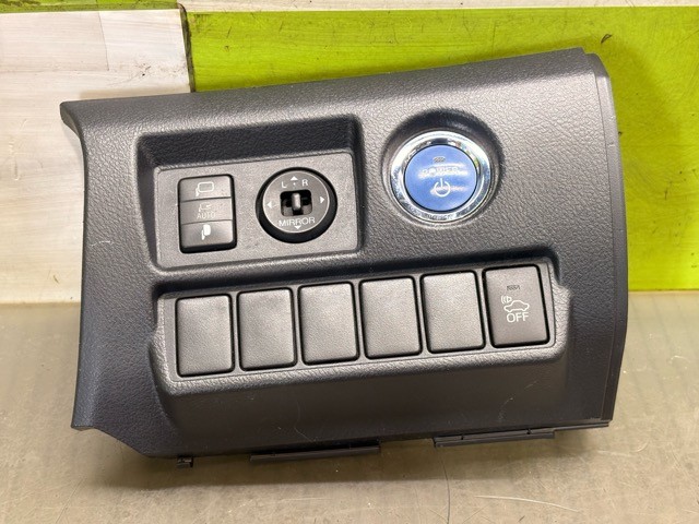【中古】中古部品 ＳＡＩ AZK10 ｲｸﾞﾆｯｼｮﾝｽｲｯﾁ・ｷｰｼﾘﾝﾀﾞｰ 【3330530100-000005455868650】