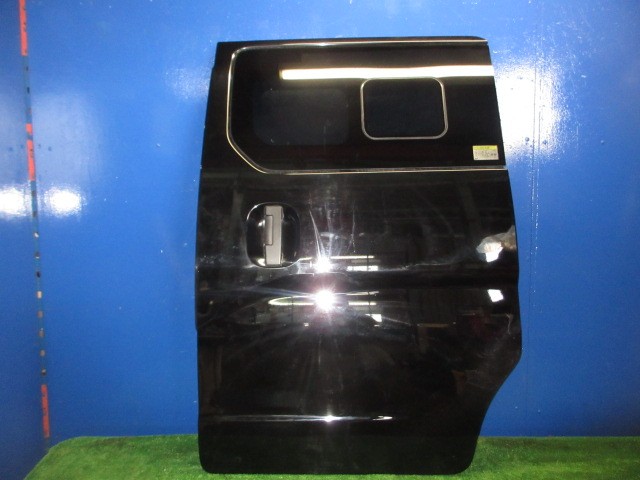 【中古】中古部品 NV200バネット VM20 左ﾘｱﾄﾞｱ 【3310270100-000015096313400】