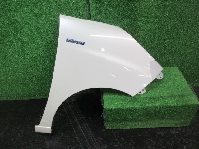【中古】再生部品 ソリオ MA36S 右ﾌﾛﾝﾄﾌｪﾝﾀﾞｰ 【3380010000-251114500410600】｜e-cleマート 15,542円