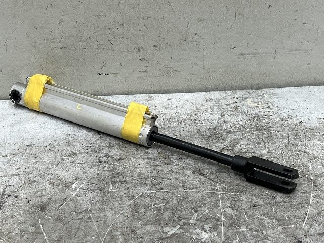 【中古】中古部品 BMW 1シリーズ UM20 ﾙｰﾌ･ﾄｯﾌﾟ類 【3310070100-0000Y0768317521】