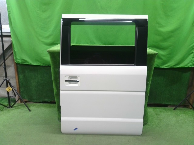 【中古】中古部品 スクラム DG64W 左ﾘｱﾄﾞｱ 【3310200100-000022378513400】