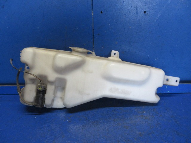 【中古】中古部品 UD日産大型車 CD5ZA ｳｫｯｼｬｰﾀﾝｸ 【3310270100-000015021467300】