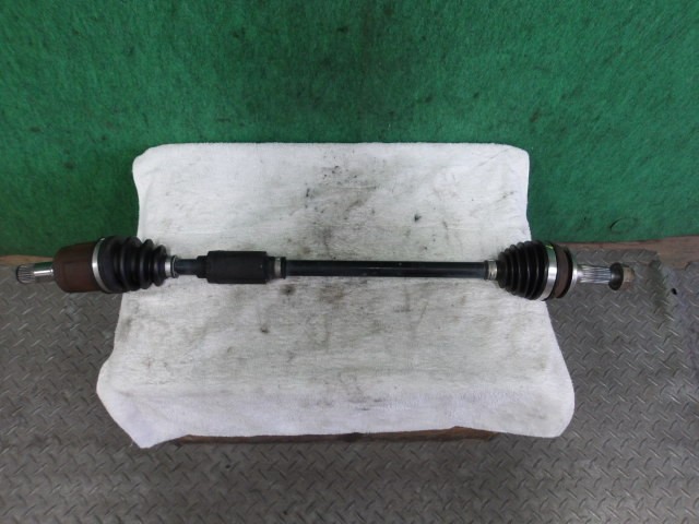 【中古】中古部品 ライフ JB5 右ﾌﾛﾝﾄﾄﾞﾗｲﾌﾞｼｬﾌﾄ 【3310420000-000002388942100】