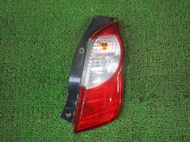 【中古】中古部品 アルト HA35S 右ﾃｰﾙﾗﾝﾌﾟ 【3330540100-250821000215500】