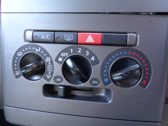 【中古】中古部品 ムーヴコンテ L575S A/Cｽｲｯﾁﾊﾟﾈﾙ 【3340030100-014614600060900】