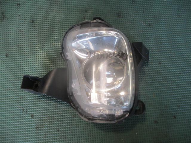 【中古】中古部品 クラウン GRS202 左ﾌｫｸﾞﾗﾝﾌﾟ 【3310190100-000255009610950】
