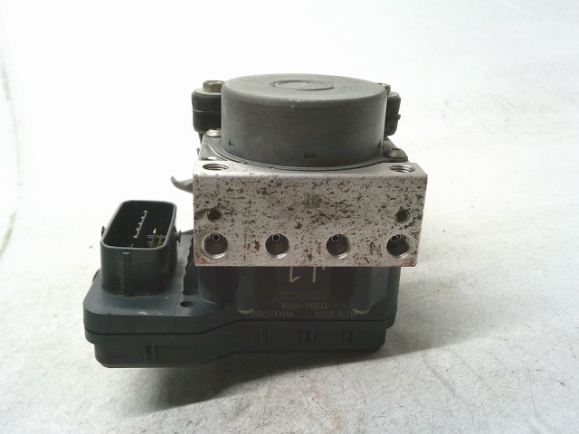 【中古】中古部品 ヴィッツ NSP130 ABSｱｸﾁｭｴｰﾀｰ 【3330990500-251117000142500】