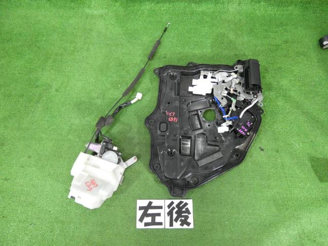 【中古】中古部品 プレマシー CREW 左ﾘｱﾄﾞｱﾛｯｸｿﾚﾉｲﾄﾞ 【3260250000-000025168764580】