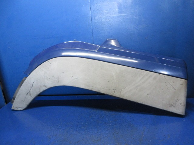 【中古】中古部品 ふそう大型車 FU54VZ 左ﾌﾛﾝﾄﾌｪﾝﾀﾞｰ 【3310270100-000015015710700】