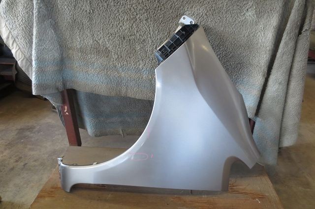 【中古】中古部品 ライフ JB5 左ﾌﾛﾝﾄﾌｪﾝﾀﾞｰ 【3340180100-251118000110700】 7,213円