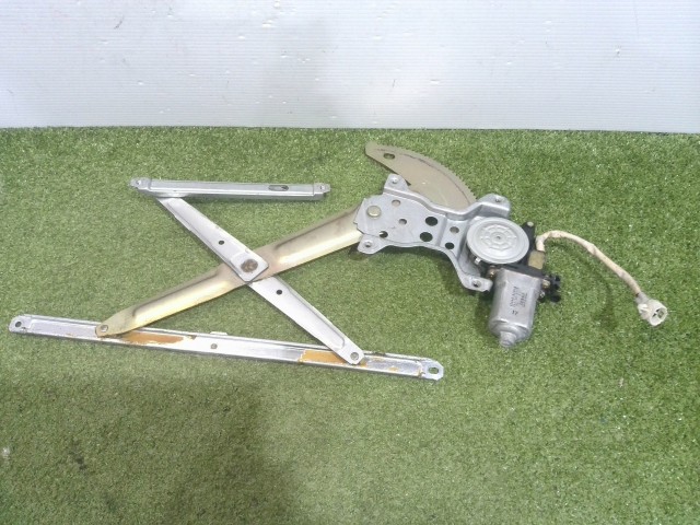 【中古】中古部品 ジムニー JB23W 左ﾌﾛﾝﾄﾄﾞｱﾚｷﾞｭﾚｰﾀ･ﾓｰﾀｰ 【3310090100-202511042713220】