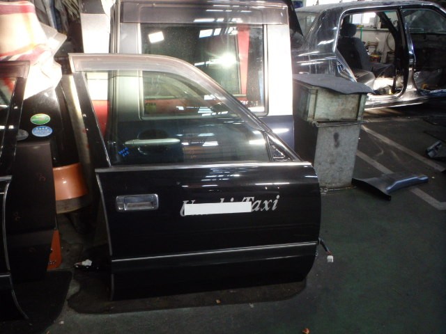 【中古】中古部品 コンフォート YXS11 右ﾌﾛﾝﾄﾄﾞｱ 【3331010800-000023825913100】
