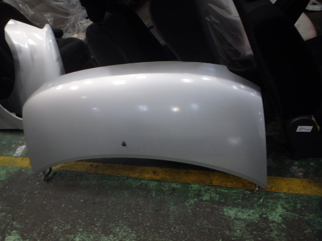 【中古】中古部品 ＡＺワゴン MJ21S ﾎﾞﾝﾈｯﾄﾌｰﾄﾞ 【3331010800-000023752910500】
