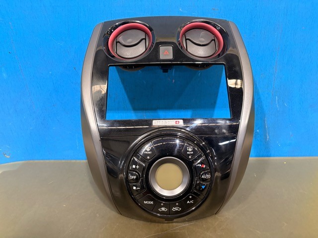 【中古】中古部品 ノート HE12 ｸﾗｽﾀｰﾊﾟﾈﾙ 【3330530100-000005455670220】