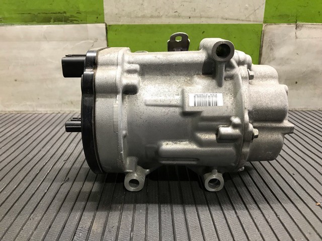 【中古】中古部品 プリウス ZVW50 A/Cｺﾝﾌﾟﾚｯｻｰ 【3330530100-000005468060700】