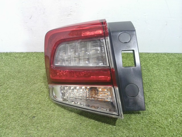 【中古】中古部品 ＸＶ GTE 左ﾃｰﾙﾗﾝﾌﾟ 【3310090100-202511021515600】
