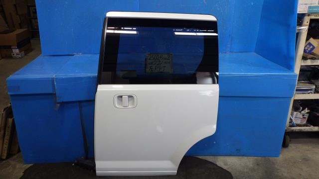 【中古】中古部品 ｅＫワゴン H82W 左ﾘｱﾄﾞｱ 【3330340100-250218000213400】｜e-cleマート