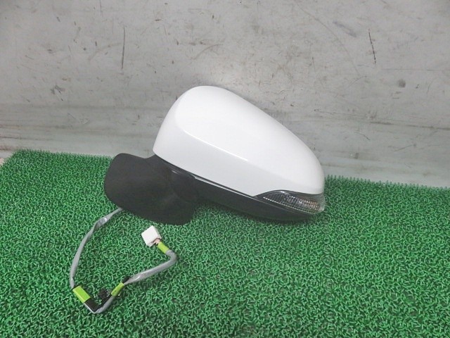 【中古】中古部品 カローラアクシオ NKE165 左ｻｲﾄﾞﾐﾗｰ 【3330380100-000037034113600】