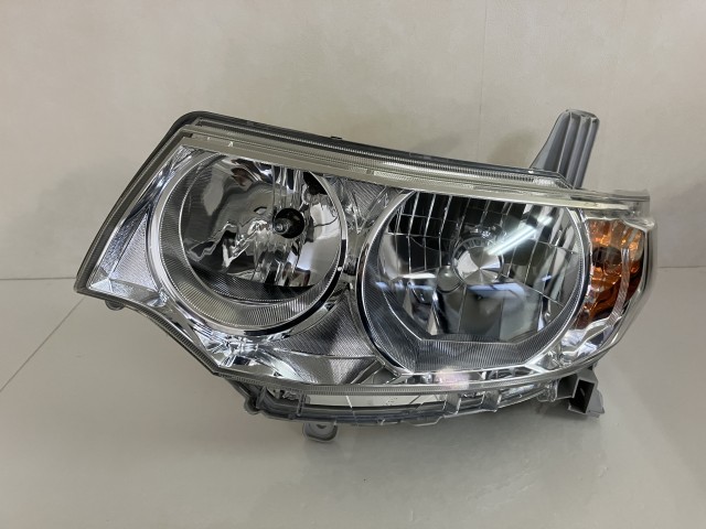 【中古】中古部品 タント L375S 左ﾍｯﾄﾞﾗﾝﾌﾟ 【3330460100-000001610110900】
