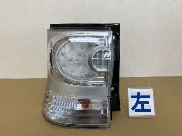 【中古】中古部品 タント L375S 左ﾃｰﾙﾗﾝﾌﾟ 【3330460100-000001610115600】