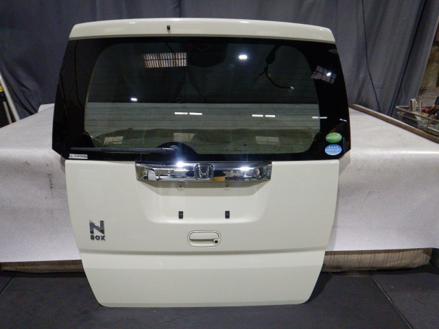 【中古】中古部品 Ｎ－ＢＯＸ JF2 ﾊﾞｯｸﾄﾞｱ 【3330810100-251120000715800】
