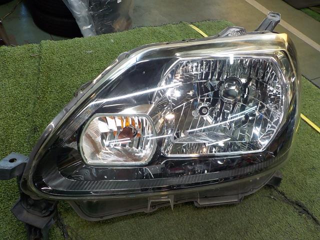 【中古】中古部品 ポルテ NSP141 左ﾍｯﾄﾞﾗﾝﾌﾟ 【3260200000-251117000210900】