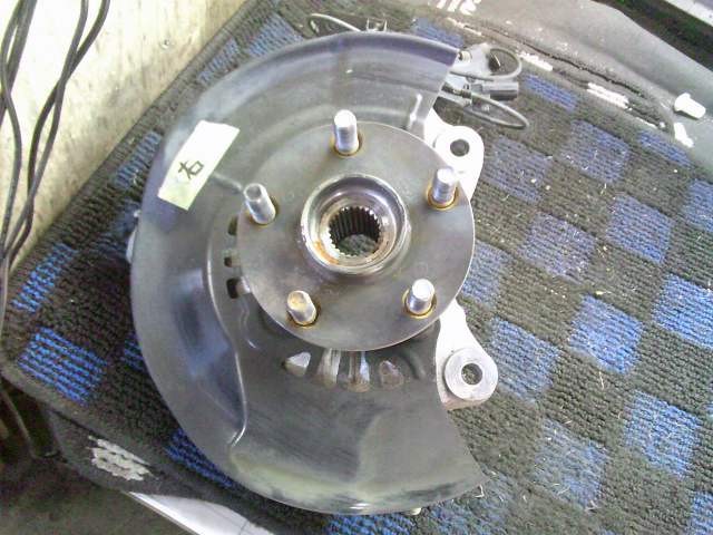 【中古】中古部品 プリウス ZVW30 右ﾌﾛﾝﾄﾅｯｸﾙﾊﾌﾞ 【3330220100-251121000144310】