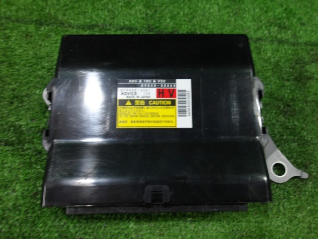【中古】中古部品 ヴェルファイア ATH20W ABSｺﾝﾋﾟｭｰﾀｰ 【3330420100-251112000263400】