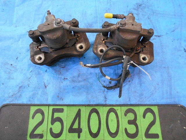 【中古】中古部品 キャンター FE70B 右フロントキャリパー 【3310040100-000254003244330】