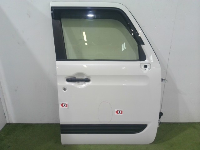 【中古】中古部品 スペーシア 右ﾌﾛﾝﾄﾄﾞｱ 【3310090100-202509097013100】 26,098円