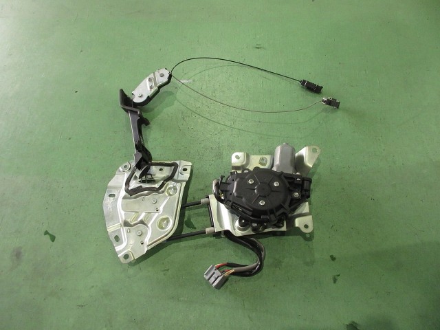 【中古】中古部品 タント L375S 左ﾊﾟﾜｰｽﾗｲﾄﾞﾄﾞｱﾓｰﾀｰ 【3310590000-202511065464660】