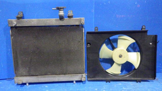 【中古】中古部品 エブリィ DA64V ﾗｼﾞｴｰﾀ 【3330340100-250430000520400】