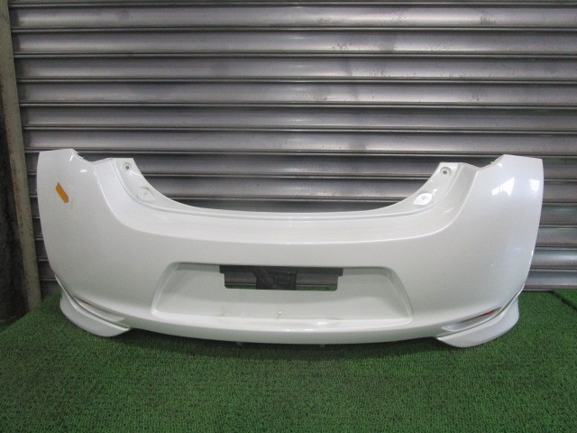 【中古】中古部品 リーフ AZE0 ﾘｱﾊﾞﾝﾊﾟｰ 【3330540100-250828000415100】