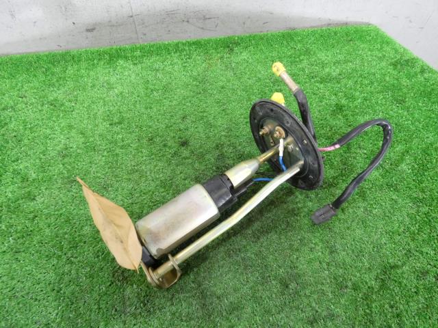 【中古】中古部品 アルト HA11S ﾌｭｰｴﾙﾎﾟﾝﾌﾟ 【3260250000-000025165120600】