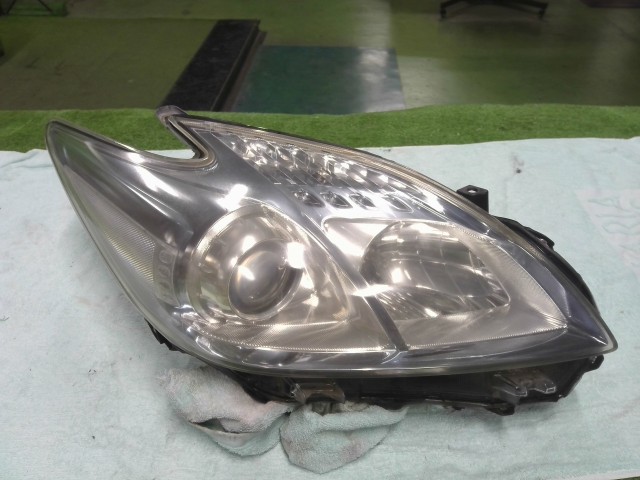 【中古】中古部品 プリウス ZVW30 右ﾍｯﾄﾞﾗﾝﾌﾟ 【3310200100-000022405610800】