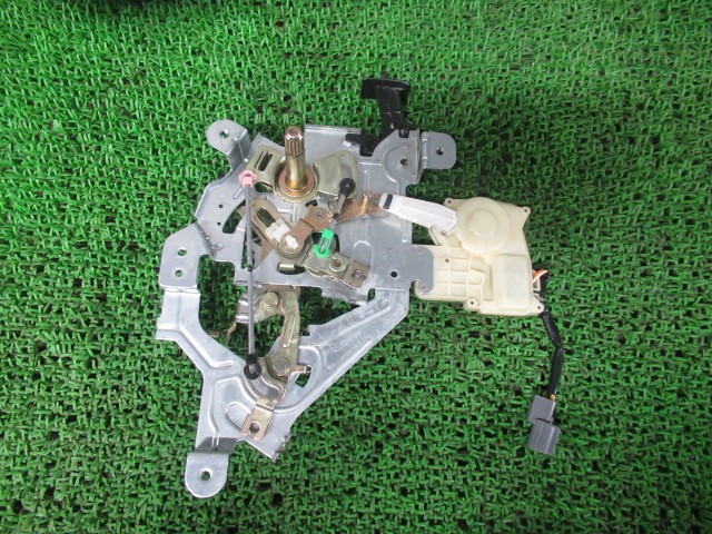 【中古】中古部品 モビリオスパイク GK2 左ﾘｱﾄﾞｱﾛｯｸｿﾚﾉｲﾄﾞ 【3330540100-251003000164580】