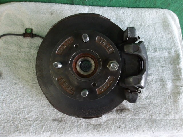 【中古】中古部品 アルト HA23S 右ﾌﾛﾝﾄﾅｯｸﾙﾊﾌﾞ 【3310420000-000002391144310】 6,270円