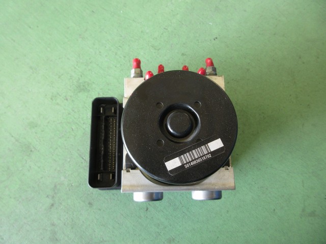 【中古】中古部品 プレマシー CWEFW ABSｱｸﾁｭｴｰﾀｰ 【3310590000-202511075842500】