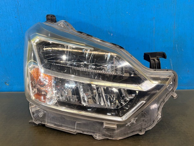 【中古】中古部品 プレオプラス LA350F 右ヘッドランプ 【3330530100-000005461710800】|e-cleマート