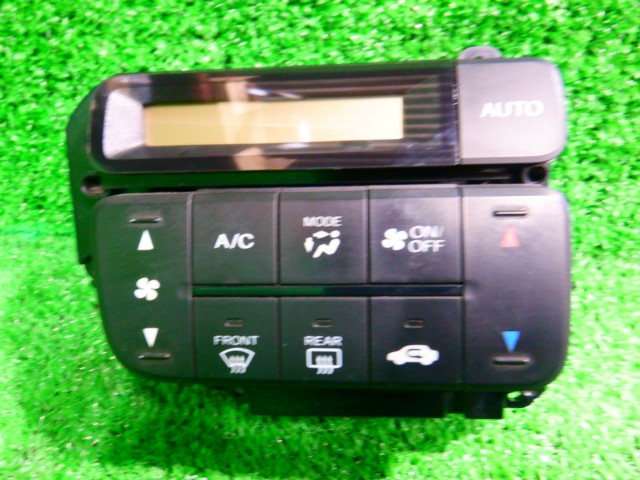 【中古】中古部品 N-BOX JF1 A/Cスイッチパネル 【3340140100-000025070860900】